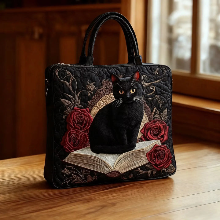 Handgefertigte gesteppte Tasche - Schwarze Katze auf Büchern