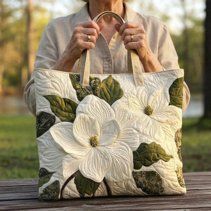 Handgefertigte Stepp-Tasche - Elegante Weiße Lilien